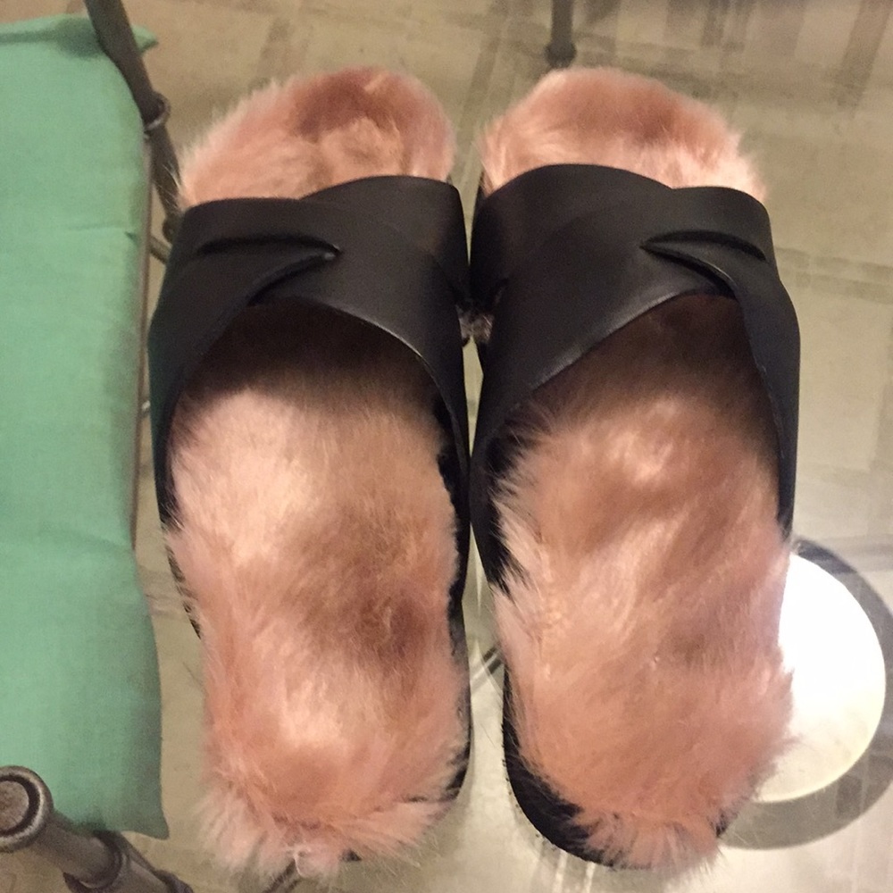 Shoes - Picture 2 of 4